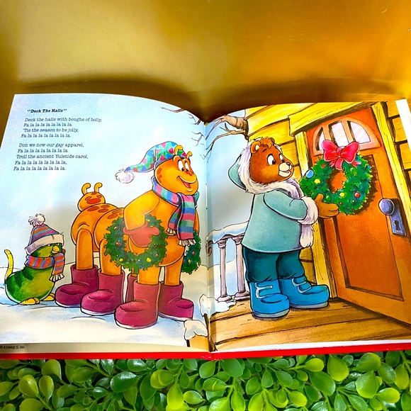 THE WORLD OF TEDDY RUXPIN’S CHRISTMAS HARDCOVER BOOK VTG 1985 ORiGINAL PACKAGE - Picture 9 of 15